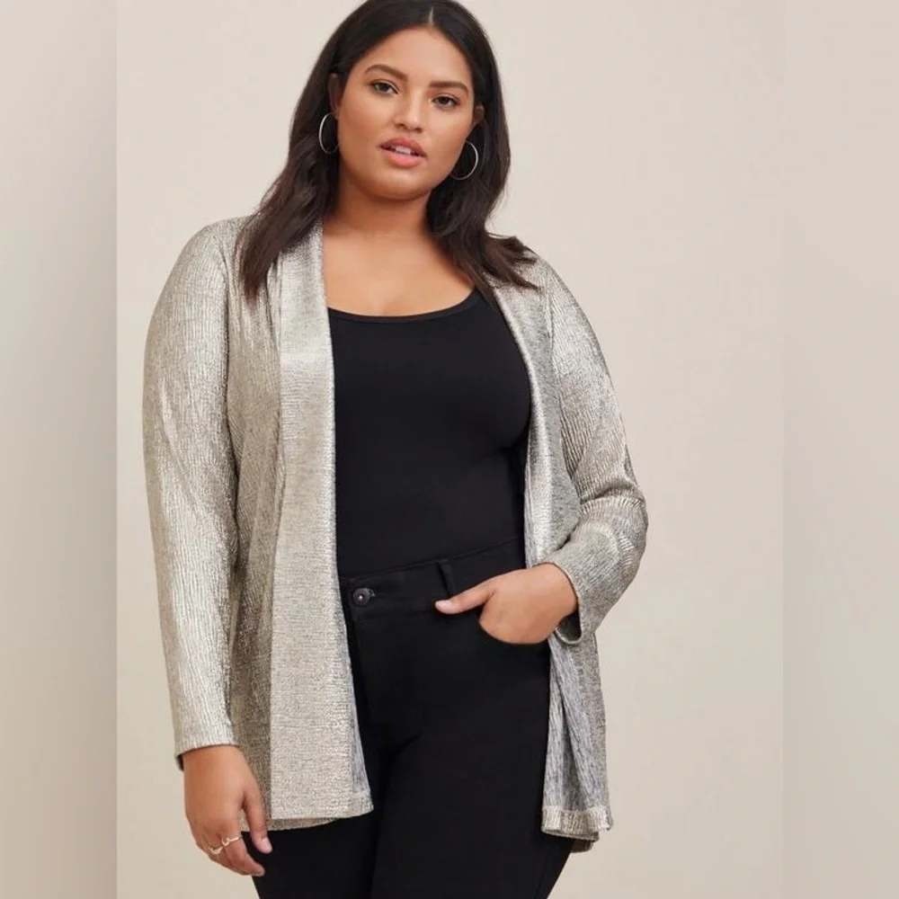Torrid Metallic Knit Open Front Cardigan Silver Shimmer Plus Size 2 2X NWT NEW - Picture 1 of 10